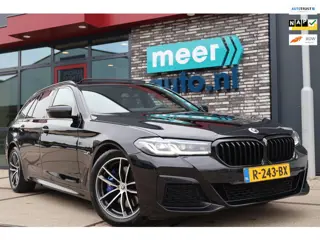 BMW 5-serie Touring 530e M-SPORT PANO l H/K l SFEER l LED l CARPLAY l LEDER l ORG.NL l DEALER OH l 1