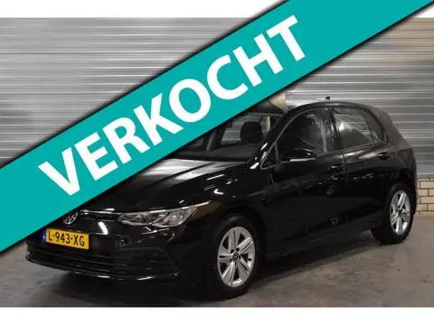 Volkswagen Golf 1.0 TSI Life + Led koplampen|Virtual Cockpit|Parkeersensoren|Sfeerverlichting|Apple-