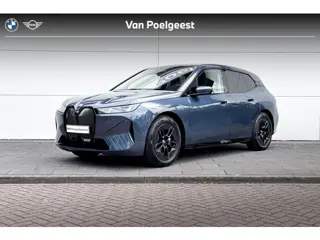 BMW iX xDrive45 101 kWh