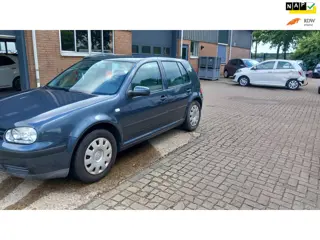 Volkswagen Golf 1.6-16V Comfortline