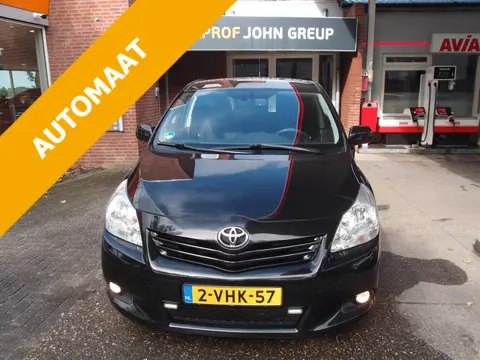Toyota Verso 2.2 D-4D Autm Dynamic - Clima Van