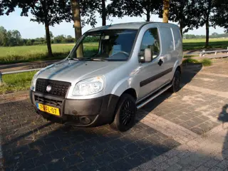 Fiat Doblò 1.3 JTD DPF 500. 2 Achterdeuren. Schuifdeur - R