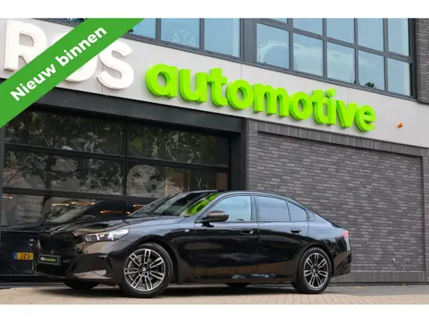 BMW 5 Serie 520i  | FACELIFT | M-SPORT | MEMORY | KEYLESS | DODE HOEK | LED | SFEERVERLICHTING |