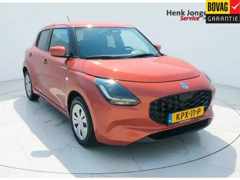 Suzuki Swift 1.2 Comfort Smart Hybrid uit 2025 Rijklaar + Fabrieksgarantie Henk Jongen Auto's in Hel