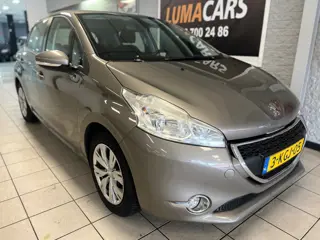 Peugeot 208 1.2 VTi Envy | Nieuwe APK | Navi | Cruise | PDC