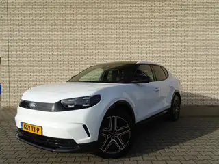 Ford Capri Premium Extended Range RWD 77 kWh | Panorama dak | BLIS | Head-Up | Stuurwielverw. | Appl