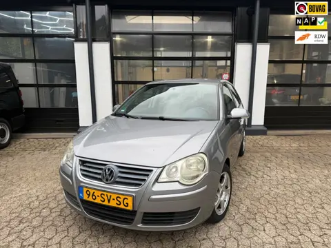 Volkswagen Polo 1.4-16V Turijn