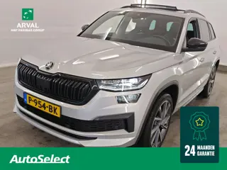 Skoda Kodiaq 1.5 TSI 150pk Automaat Sportline Business 7 Persoons | Panoramadak| Trekhaak| Comfort &