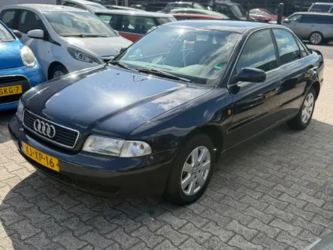 Audi A4 Limousine 1.6 Advance Airco Climate 180.000 KM APK 2027