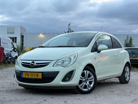 Opel Corsa 1.4-16V/ SCHERM/ LAAG KM