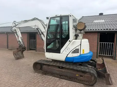 IHI 65 Graafmachine VX-2