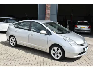 Toyota Prius 1.5 VVT-i HYBRID (bj 2005, automaat)