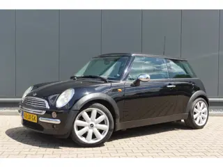 Mini 3-Deurs 1.6 One Salt