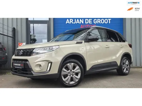 Suzuki Vitara 1.4 Boosterjet Style Smart Hybrid VEEL OPTIES! Keyles Camera automaat etc