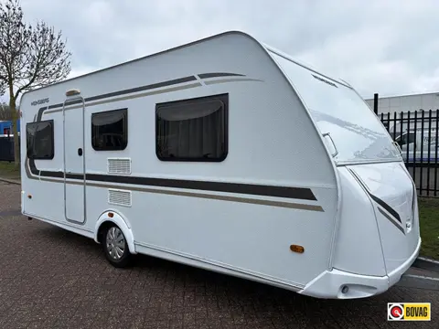 Weinsberg CaraOne 480 EU met voortent en luifel