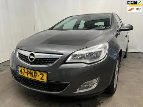 Opel Astra 1.4 Turbo Edition SCHADEAUTO!