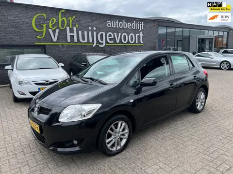 Toyota Auris 1.6-16V Dynamic