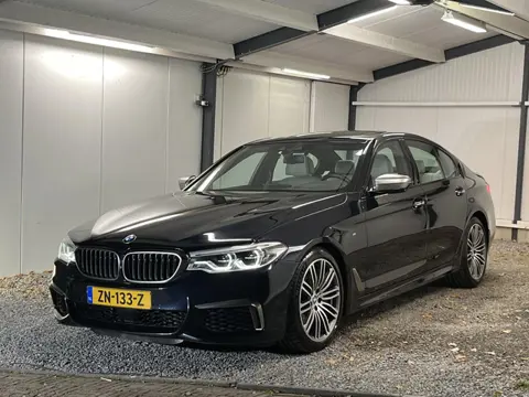 BMW 5-serie M550i xDrive High Exe 2017 VOLL OPTIES*NP €153.000,- 2e EIG*DEALER O.H..