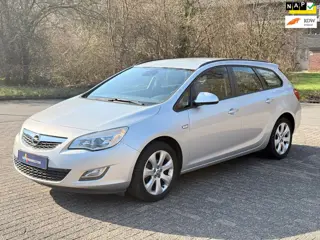 Opel Astra Sports Tourer 1.4 Turbo Edition Stationwagen nieuwe apk!