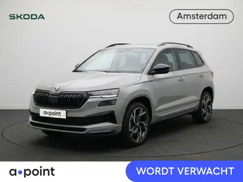 Skoda Karoq 1.5 TSI ACT Sportline Business 150pk | Wegklapbare trekhaak | Navigatie via APP | Verlen