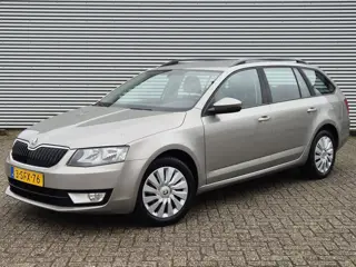 Skoda Octavia Combi 1.6 TDI Greentech Ambition Dealer Onderhouden