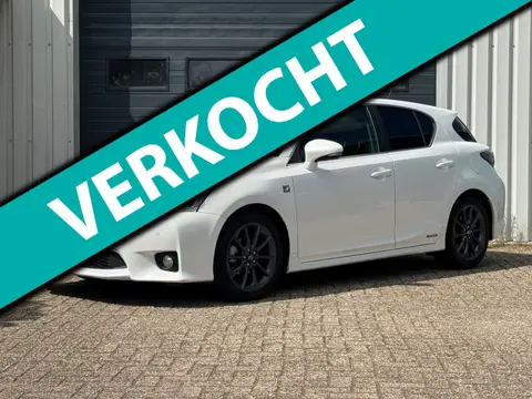 Lexus CT 200h F-Sport Line NAVI / LEER / CRUISE / PDC