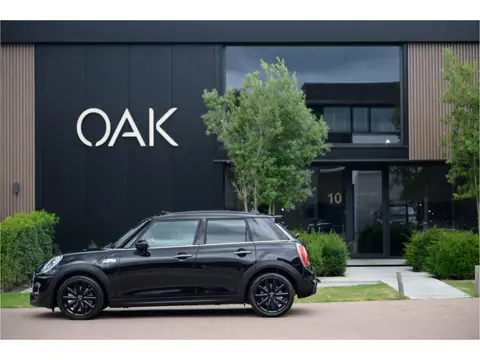 MINI 5-deurs 2.0 Cooper S Chili | Navi | Panorama | Lounge Leder | H&K | Camera | 17" LM | Midnight 