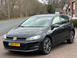 Volkswagen GOLF 1.4 TSI Highline Business R