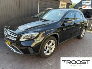 Mercedes-Benz GLA-klasse 200 Premium Navi | Led | Camera| Lage Km stand |18 inch LM