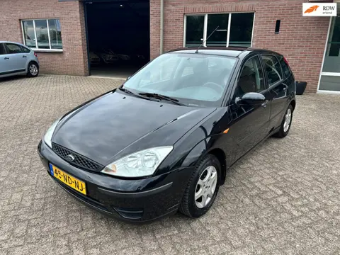Ford Focus 1.6-16V Cool Edition // APK 8-9-2027 // Airco