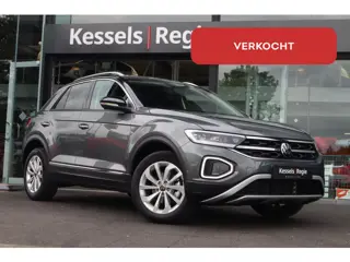 Volkswagen T-Roc 1.5 TSI Style | IQ Matrix | ACC | Camera | Stoelverwarming | Navi | CarPlay