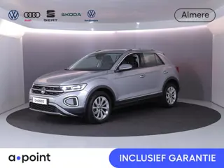 Volkswagen T-Roc 1.5 TSI Style 150 pk Automaat (DSG) | Navigatie | Trekhaak (afneembaar) | Parkeerse