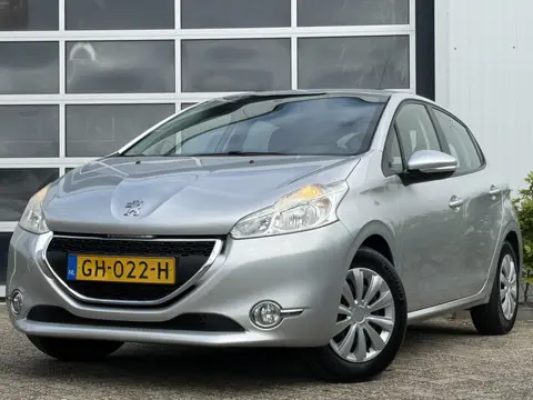 Peugeot 208 1.2 VTi Allure 82pk | Vaste Prijs | Distributieriem vervangen bij 179.786km | Bluetooth 