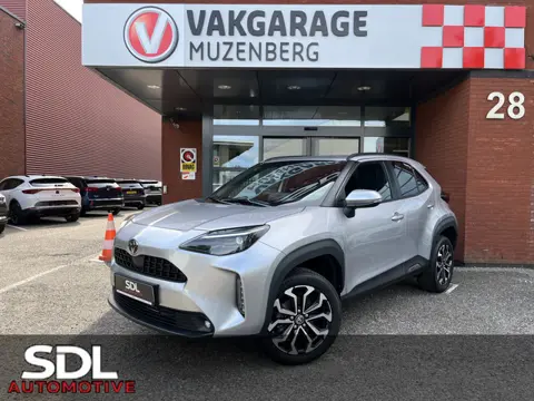 Toyota Yaris Cross 1.5 Hybrid 115 First Edition // ADAPT. CRUISE // KEYLESS // APPLE-ANDROID AUTO //