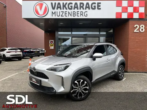 Toyota Yaris Cross 1.5 Hybrid 115 First Edition // ADAPT. CRUISE // KEYLESS // APPLE-ANDROID AUTO //