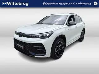 Volkswagen Tiguan 1.5 eHybrid R-Line Leer / Pano / Trekhaak / Stoelmassage