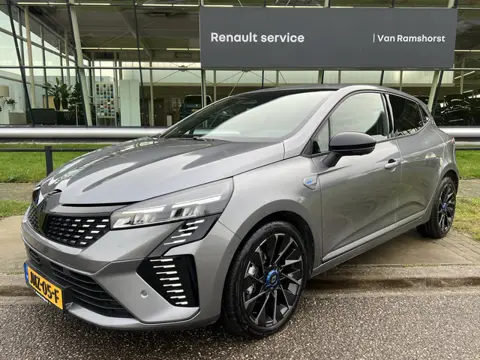 Renault Clio 1.6 E-Tech 145PK Esprit Alpine / Bose / Winterpakket / Adaptive Cruise / 360' Camera /