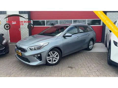Kia Ceed Sportswagon 1.0 T-GDi DynamicLine TREKHAAK / CARPLAY / CAMERA / NAVI / CLIMA / PDC / BLUETO