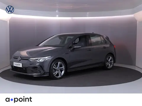 Volkswagen Golf 1.5 eTSI R-Line 130 pk Automaat (DSG) | Navigatie via App | Parkeersensoren | Autom.