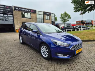 Ford FOCUS Ecoboost Titanium Nieuwe Distributie PDC Navigatie! Elektr Pakket