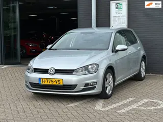 Volkswagen Golf 1.2 TSI Highline/NAVI/CARPLAY/6-BAK/AIRCO!!
