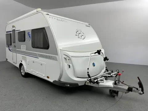 Knaus Südwind Silver Selection 460 EU Cassetteluifel Mover