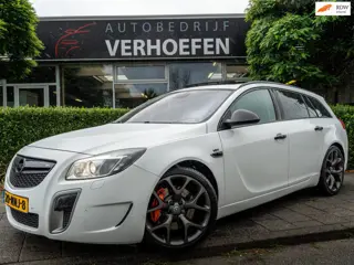 Opel Insignia Sports Tourer 2.8 T OPC 4x4 - PANORAMADAK - SCHAALSTOELEN - XENON - VOLLEDIG ONDERHOUD