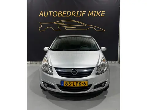 Opel Corsa 1.2-16V '111' Edition