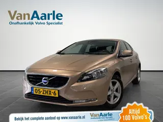 Volvo V40 T3 Momentum Parkeercamera Trekhaak Cruise-Control 150pk