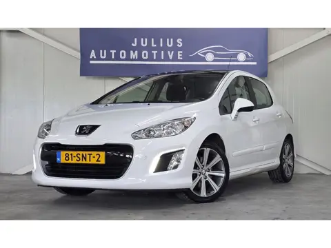 Peugeot 308 1.6 THP Allure Pano Trekhaak Clima Navi PDC Mooi!