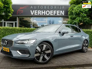 Volvo S60 2.0 Recharge T6 AWD Core - PARKEERCAMERA - AUTOMAAT - APPLECARPLAY - STOEL/STUUR VERW - TR