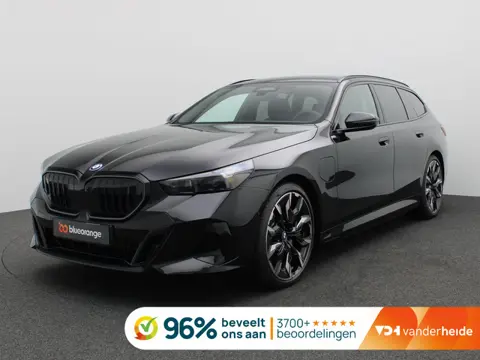 BMW 5-serie Touring 530e xDrive 299PK Aut. M-Sport Pro, Panoramadak, Head-Up Display, Stoelverwarmin