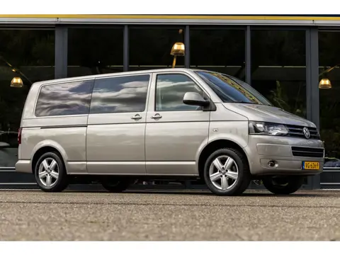 Volkswagen Transporter 2.0 TDI L2H1 Invalide uitvoering / aanpassing
