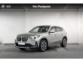 BMW iX1 xDrive30 Launch Edition | X-Line | Premium Pack | Stoelverwarming | Comfort Access